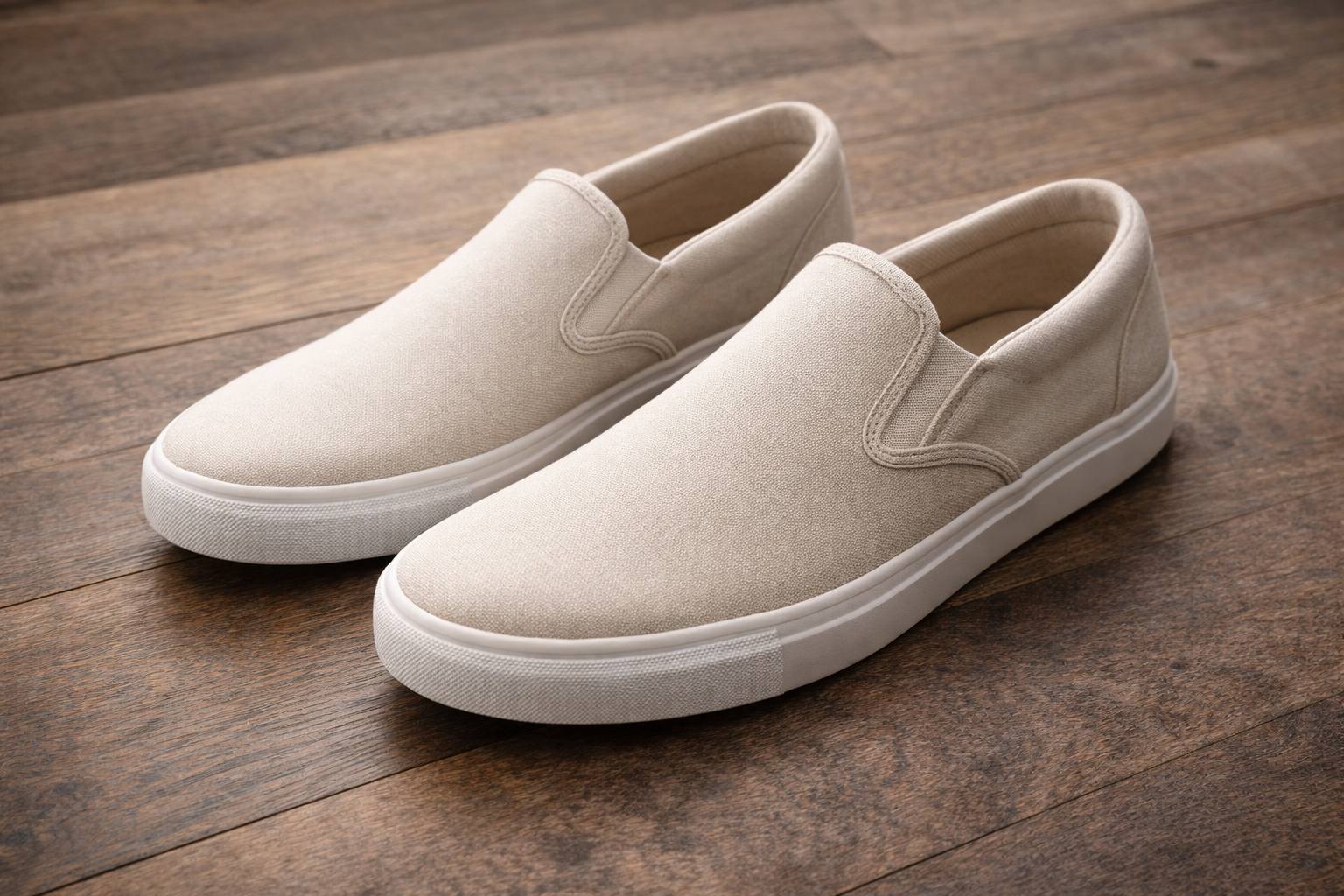 Slip-on canvas footwear tropical